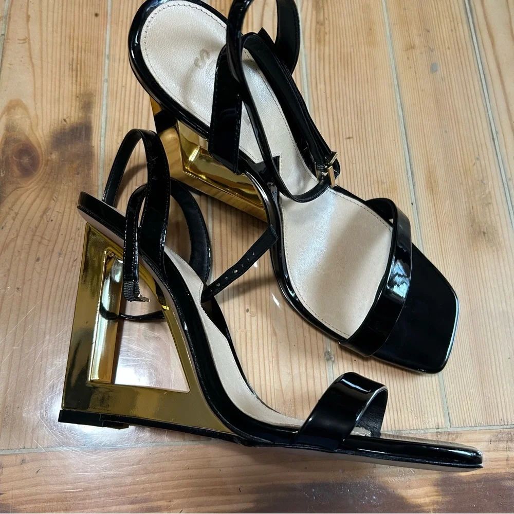 SCHUTZ Filipa Black Patent Leather Sculpted High Heel Sandals - Picture 5 of 13